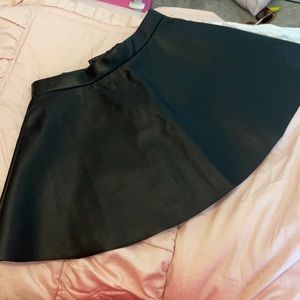 Girls faux leather skirt
